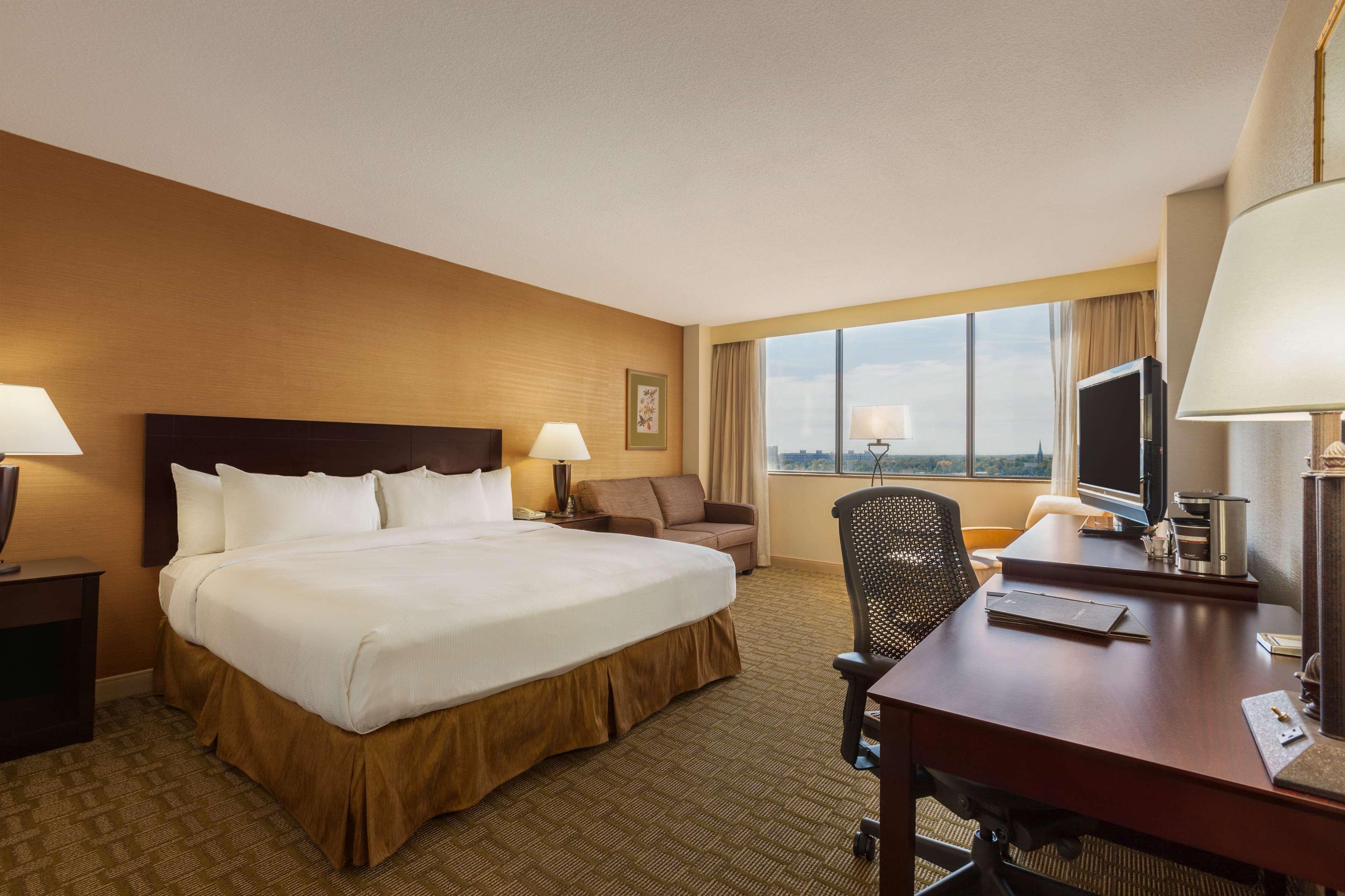 Hilton Fort Wayne At The Grand Wayne Convention Center (Adults Only) Buitenkant foto