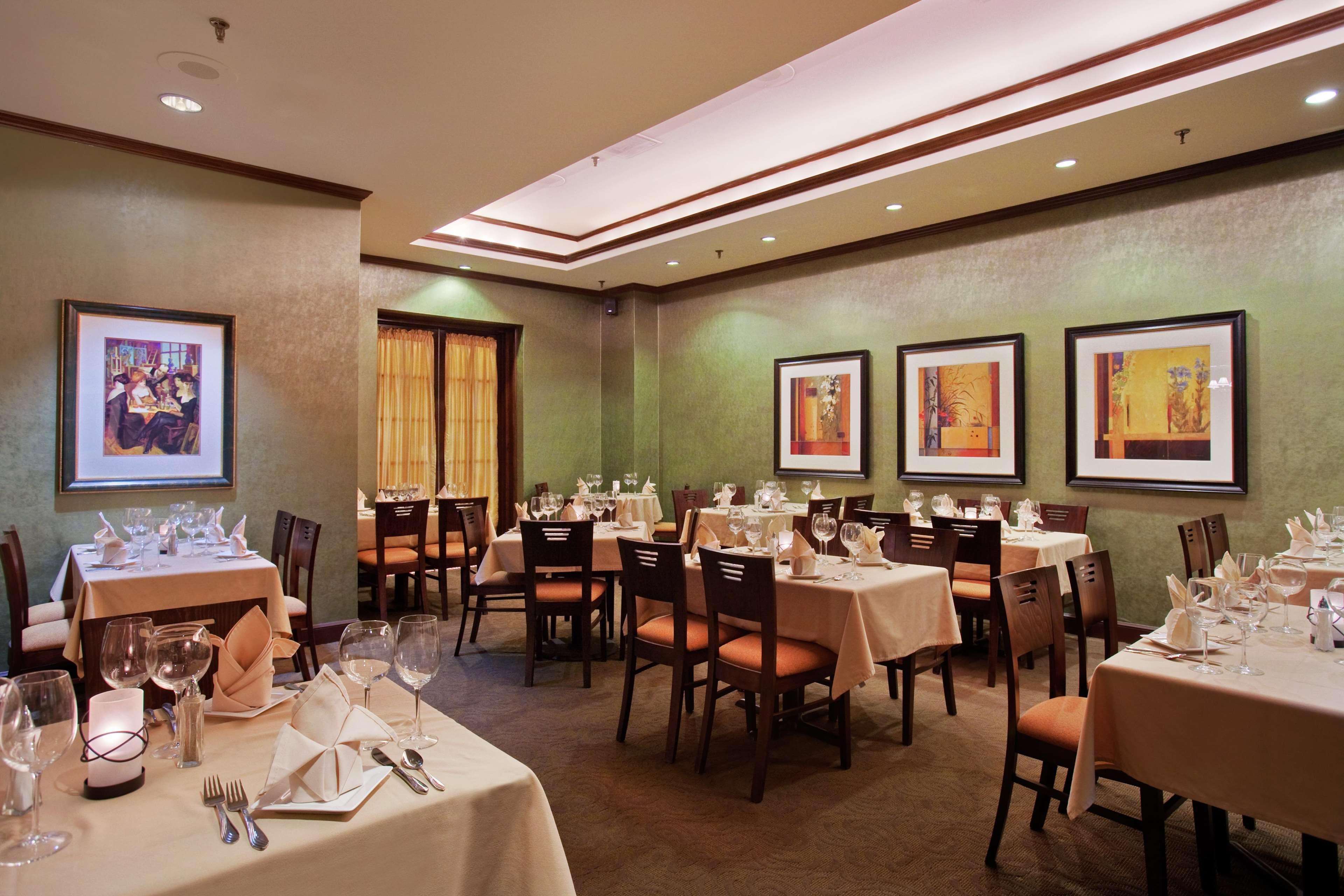 Hilton Fort Wayne At The Grand Wayne Convention Center (Adults Only) Restaurant foto