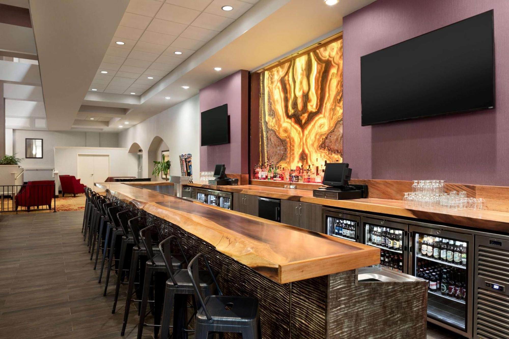 Hilton Fort Wayne At The Grand Wayne Convention Center (Adults Only) Buitenkant foto