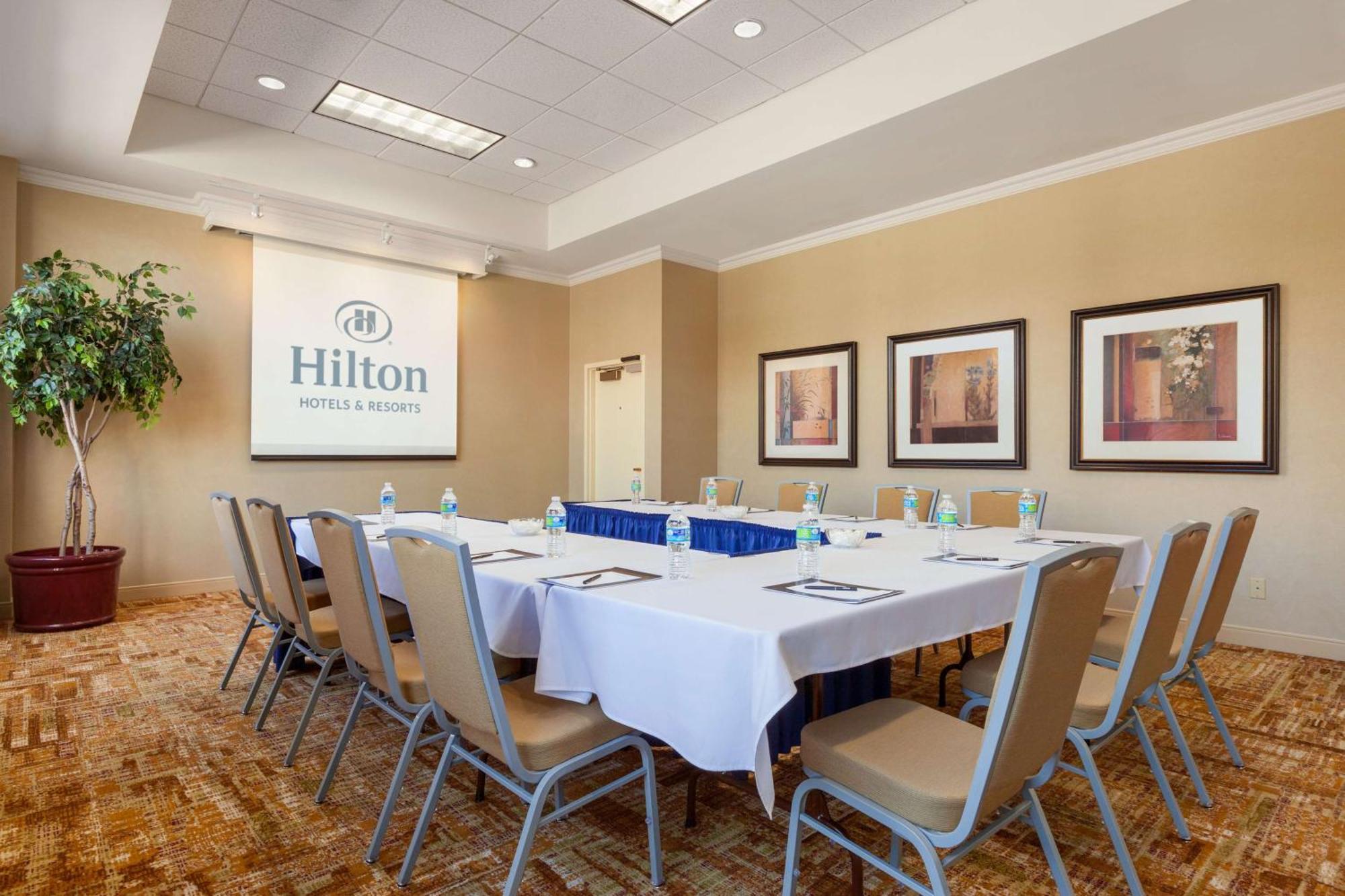 Hilton Fort Wayne At The Grand Wayne Convention Center (Adults Only) Buitenkant foto