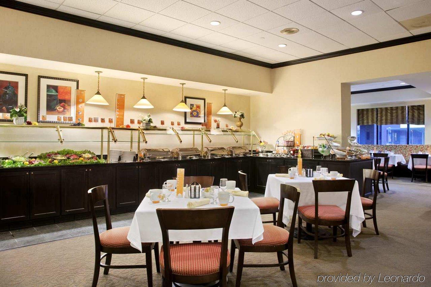 Hilton Fort Wayne At The Grand Wayne Convention Center (Adults Only) Restaurant foto