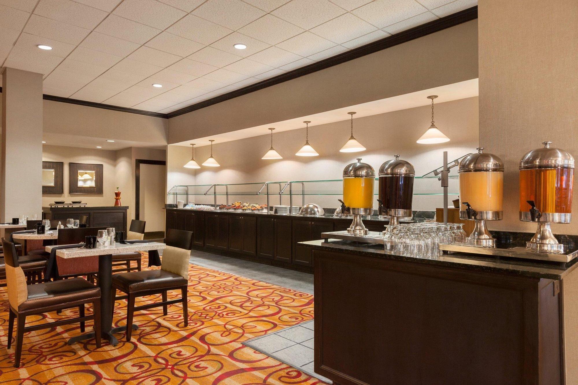 Hilton Fort Wayne At The Grand Wayne Convention Center (Adults Only) Buitenkant foto