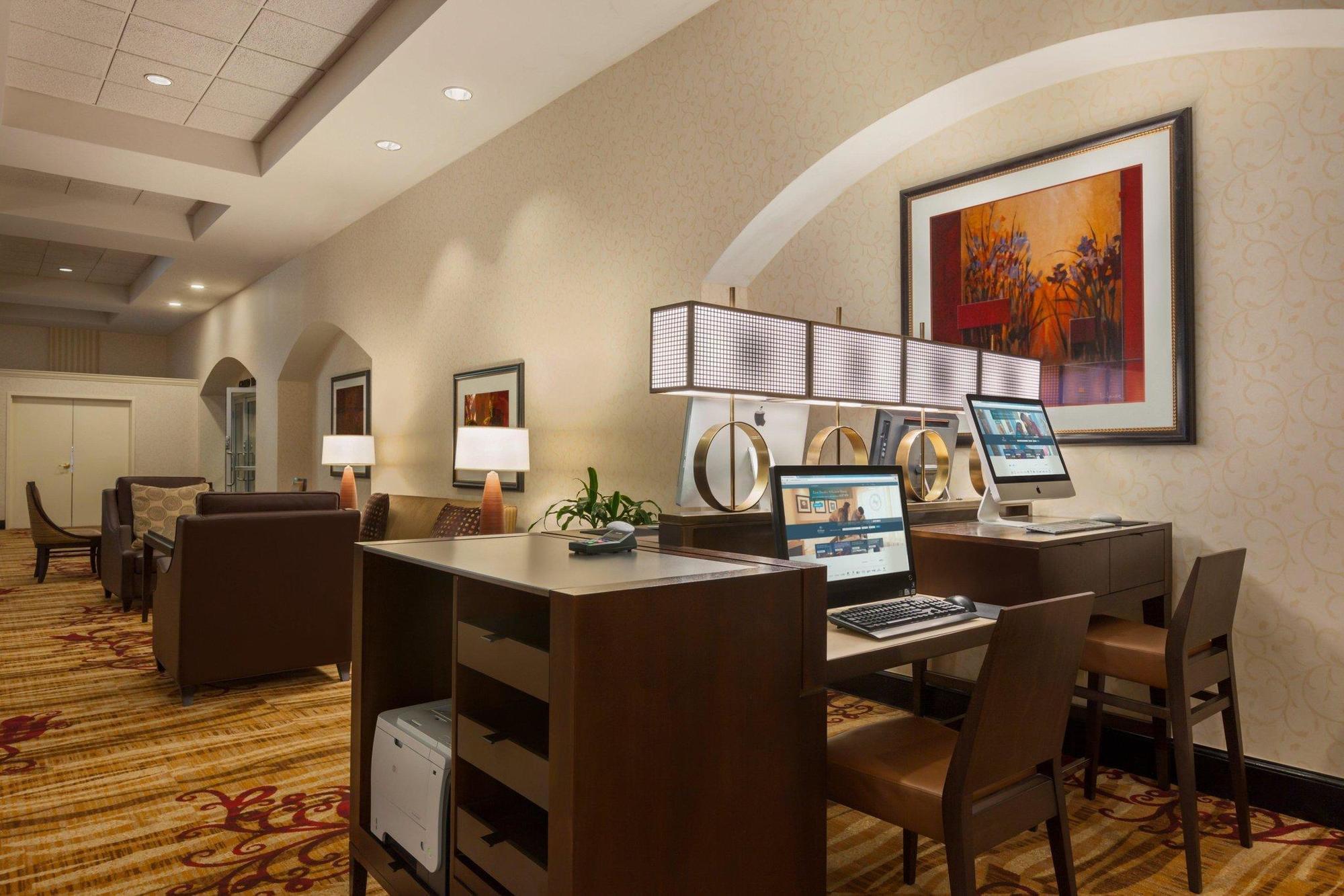 Hilton Fort Wayne At The Grand Wayne Convention Center (Adults Only) Buitenkant foto
